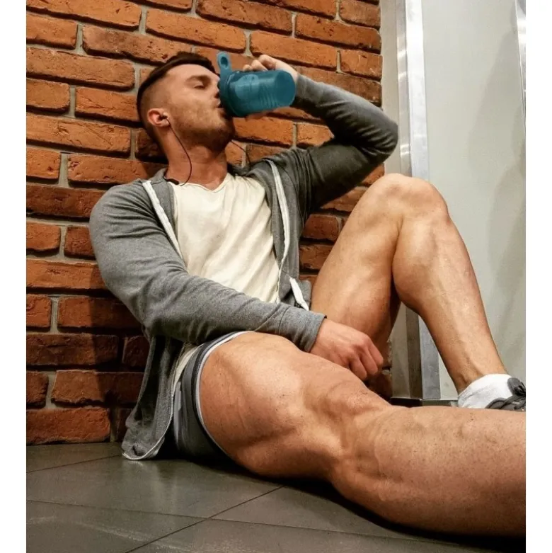 STREFA MOCY Blender Bottle Classic 590 ml